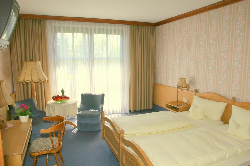 Krone Am Park - Gaestehaus Des Hotel Krone Alzenau in Unterfranken Exteriér fotografie